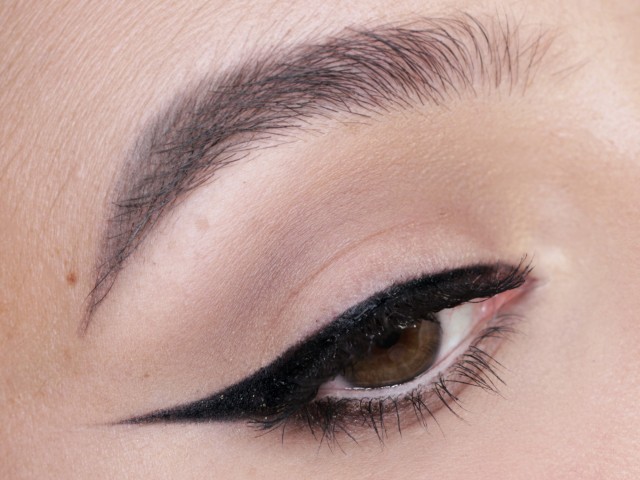 Why is my eyeliner SMUDGING?! Tips & Tricks