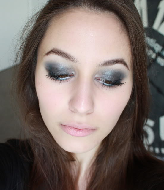 Smokey eyes – MAC Blue Flame