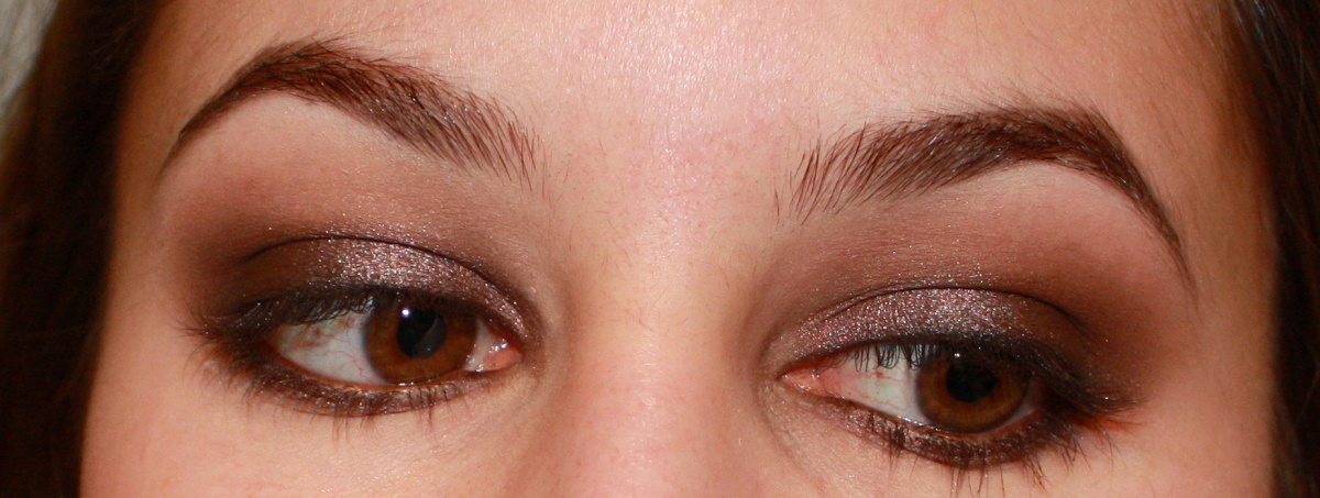 Smokey Eyes – Brown Eyeshadow