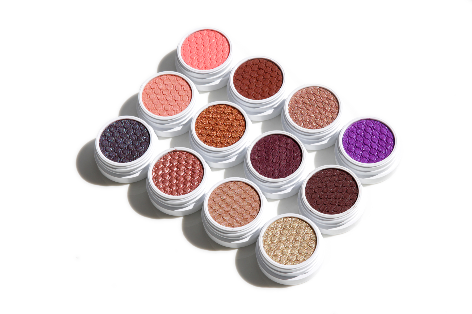 Colorpop. Colourpop super Shock Shadow. Тени для век Colourpop. Colourpop Shameless тени. Colorpop глиттеры свотчи.